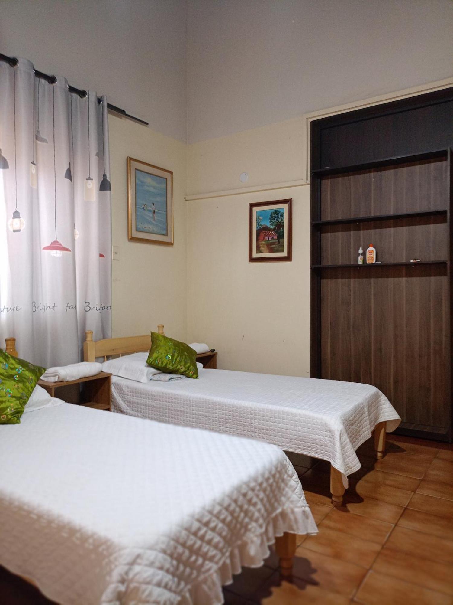 Апартаменти Residencia-Univ Сьюдад-дель-Есте Екстер'єр фото